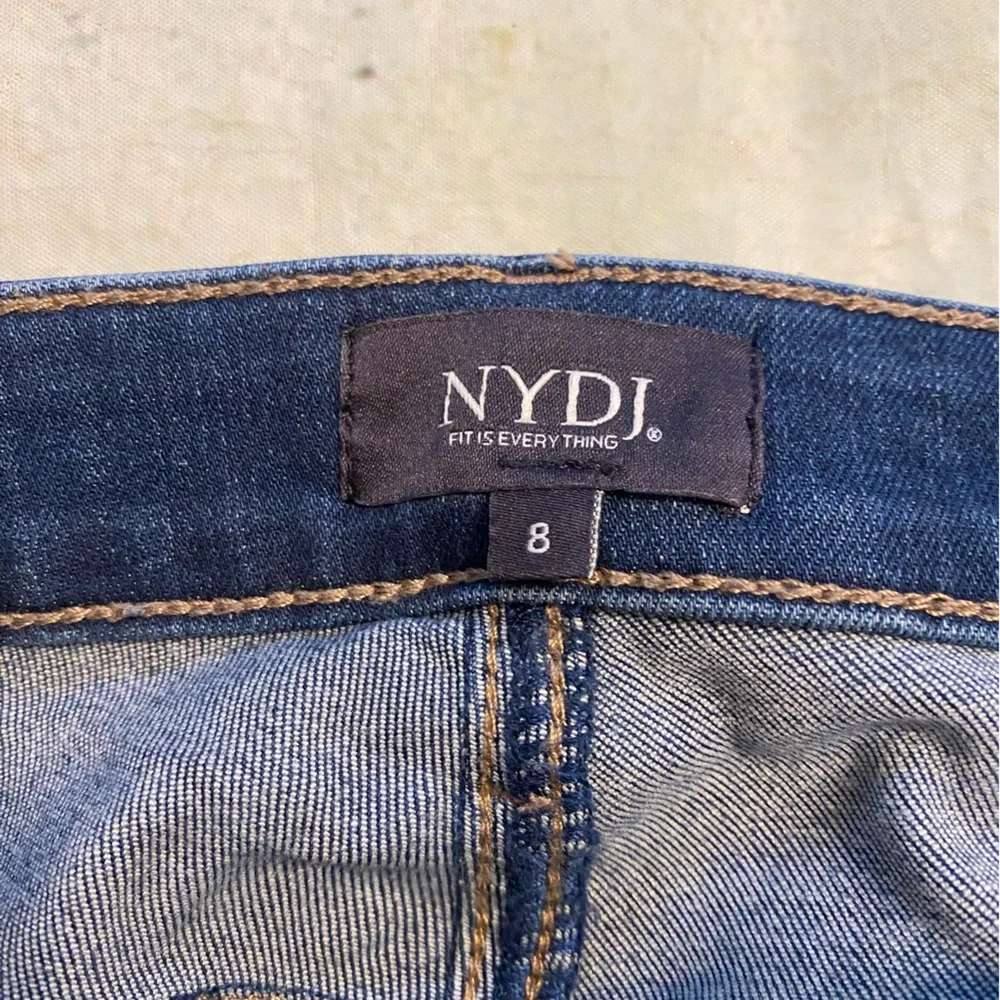 NYDJ blue Alina legging denim jeans. 8